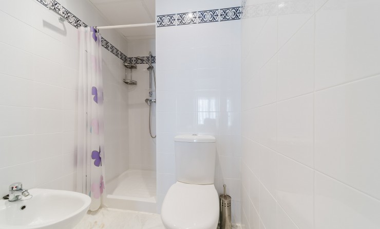 Sale - Apartamento - Torrevieja - Playa de los Locos