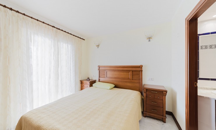 Sale - Apartamento - Torrevieja - Playa de los Locos