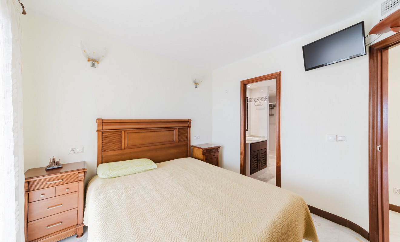 Sale - Apartamento - Torrevieja - Playa de los Locos