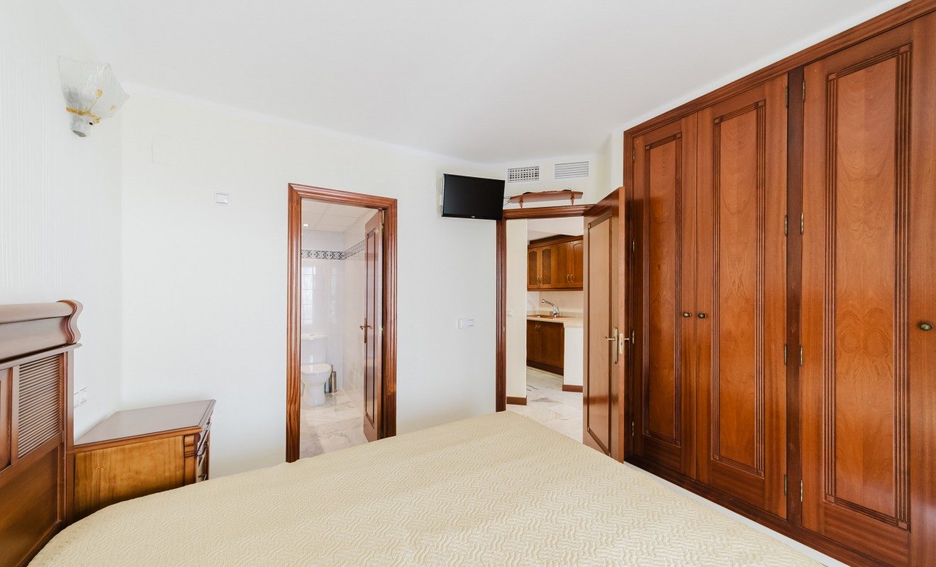 Sale - Apartamento - Torrevieja - Playa de los Locos