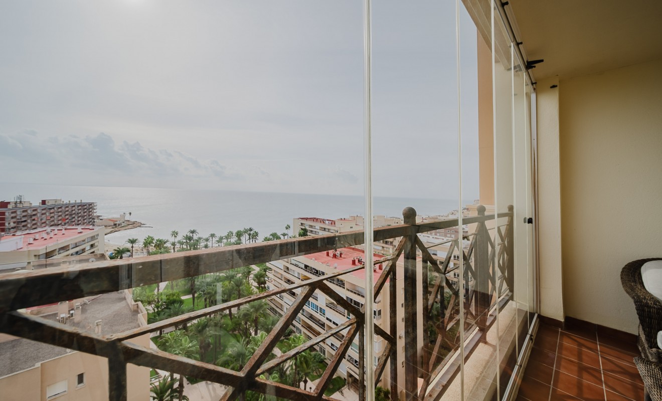 Sale - Apartamento - Torrevieja - Playa de los Locos