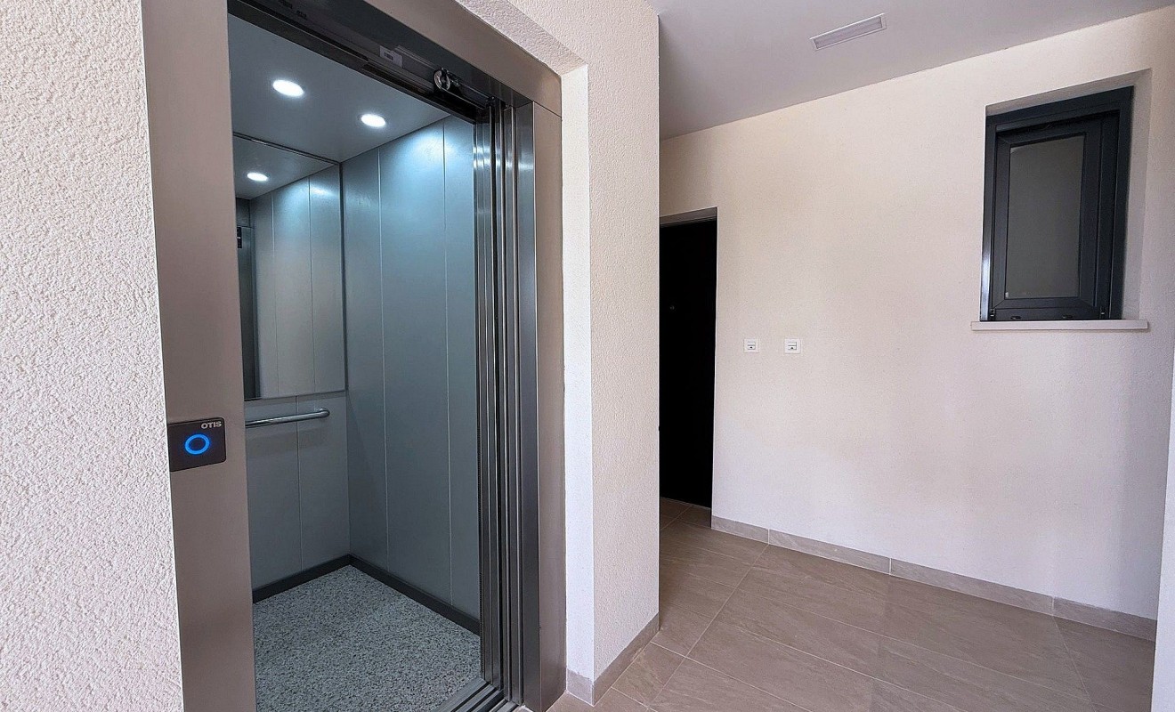 Sale - Penthouse - Los Altos