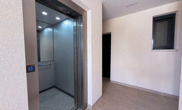 Sale - Penthouse - Los Altos