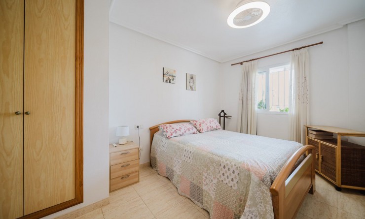 Sale - Apartamento - Orihuela Costa - Playa Flamenca