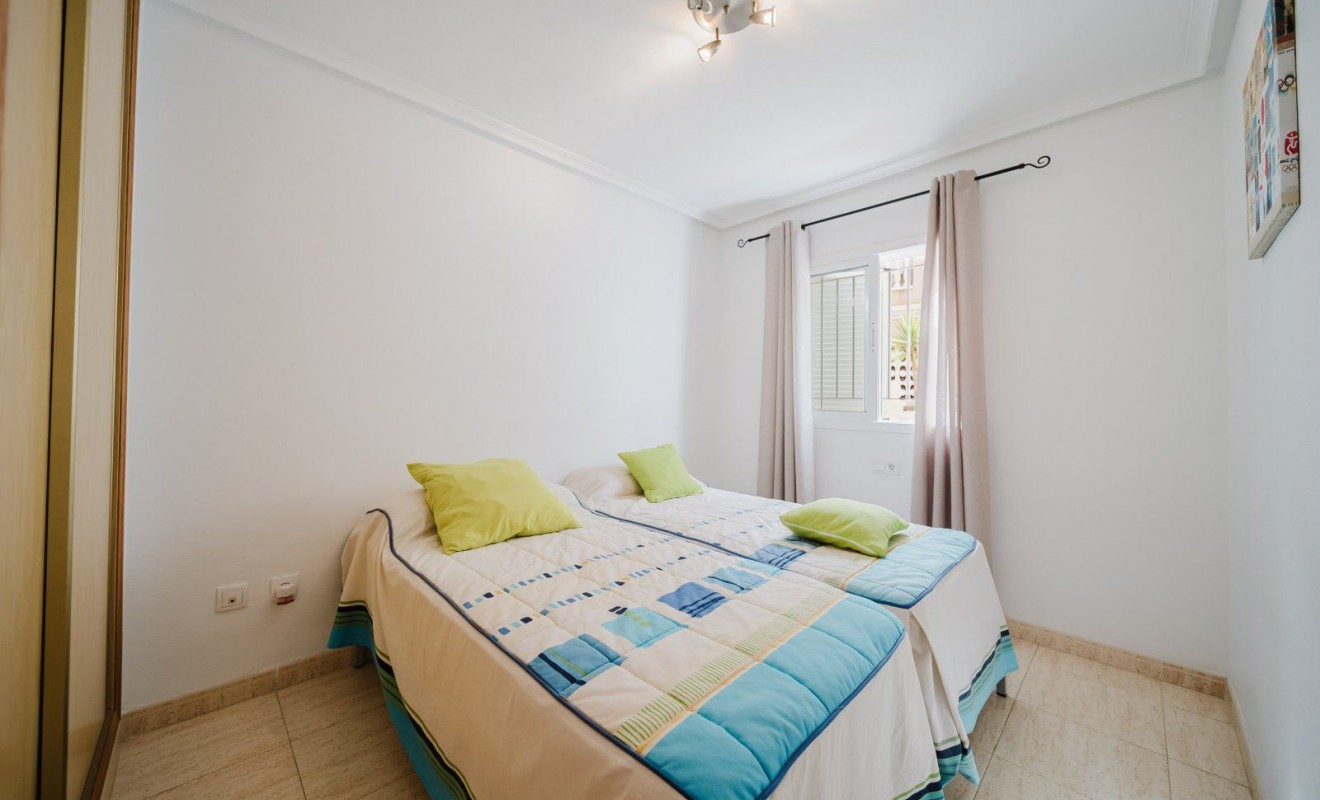 Sale - Apartamento - Orihuela Costa - Playa Flamenca