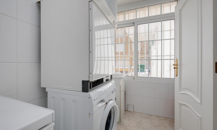 Wederverkoop - Apartamento - Torrevieja - Playa del Acequión