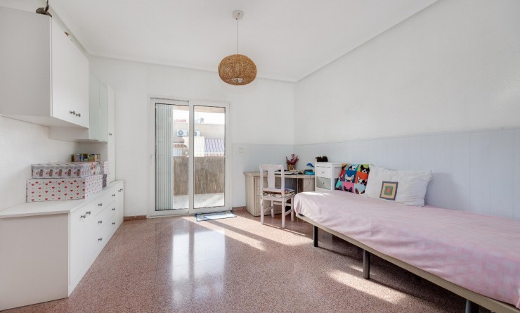 Sale - Apartamento - Torrevieja - Parque de las Naciones