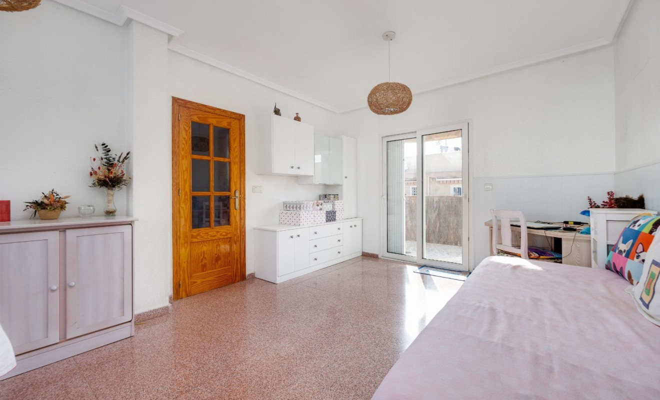 Sale - Apartamento - Torrevieja - Parque de las Naciones