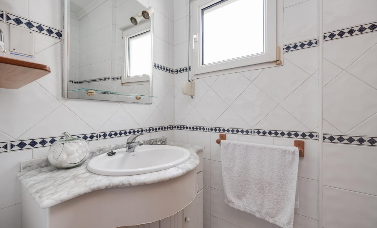 Sale - Apartamento - Torrevieja - Parque de las Naciones