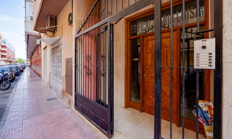 Sale - Apartamento - Torrevieja - Parque de las Naciones