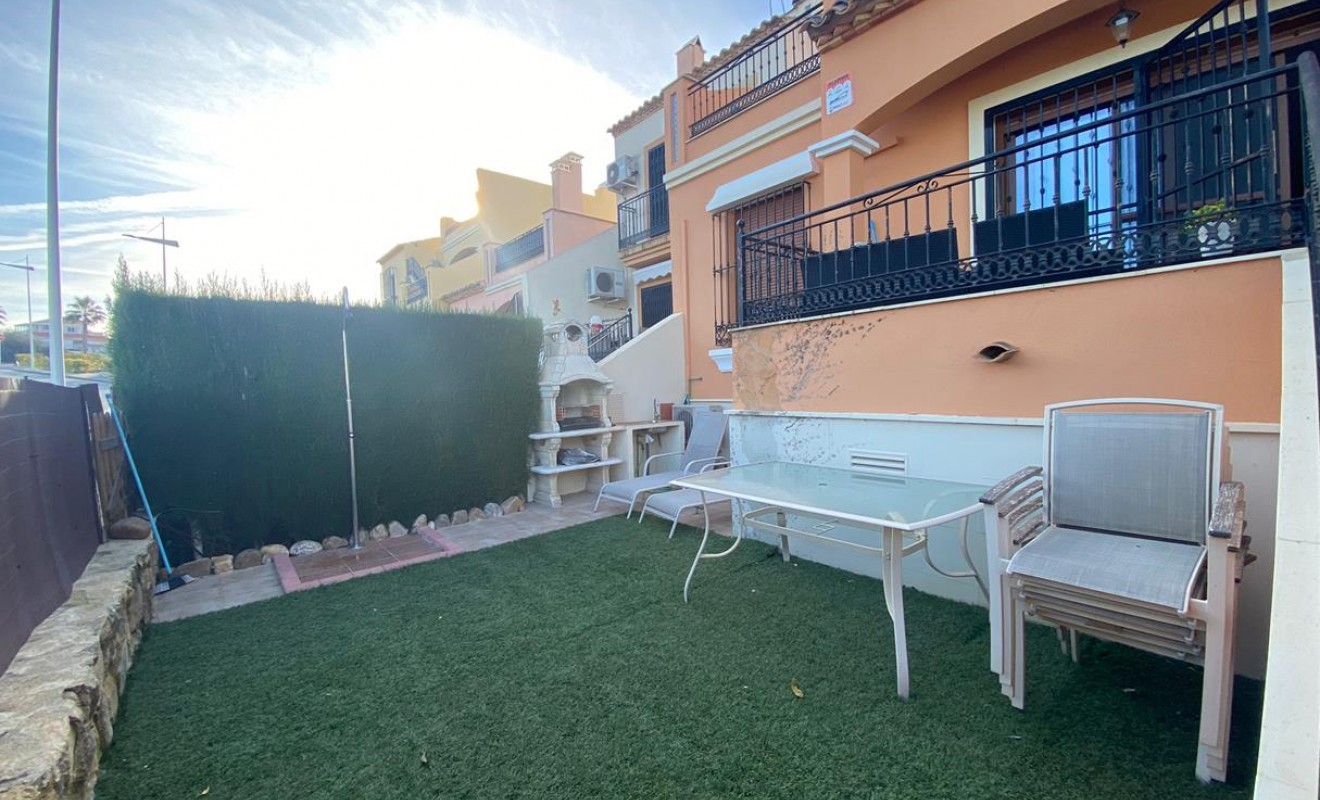 Sale - semi_detached_house - Algorfa - La finca