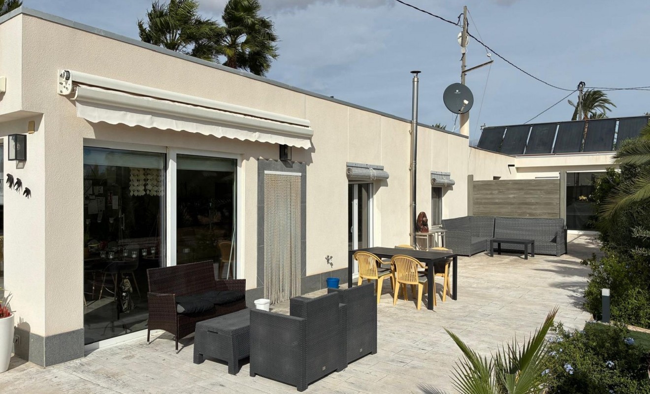 Sale - Detached villa - Crevillente