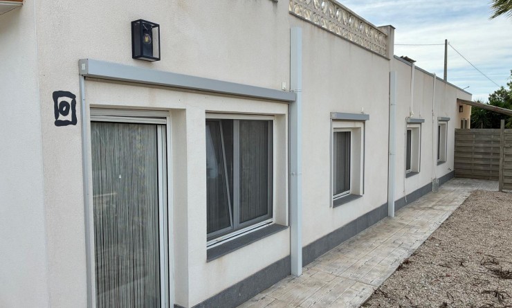 Sale - Detached villa - Crevillente