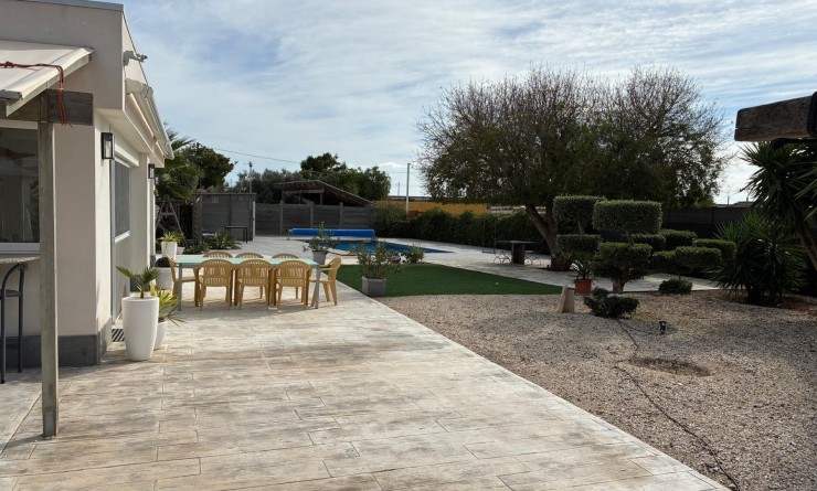 Sale - Detached villa - Crevillente