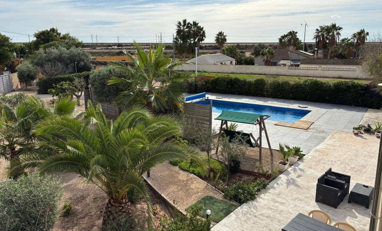 Sale - Detached villa - Crevillente