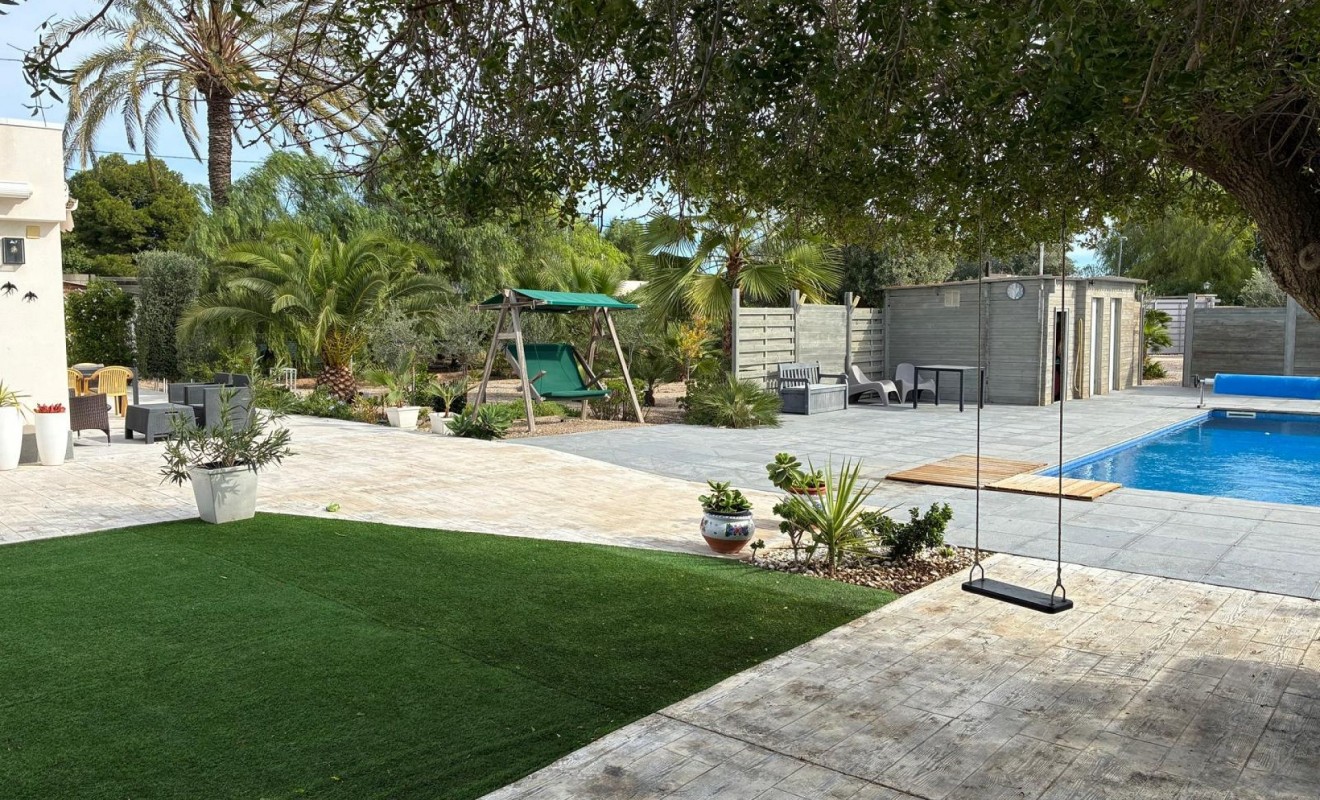 Sale - Detached villa - Crevillente