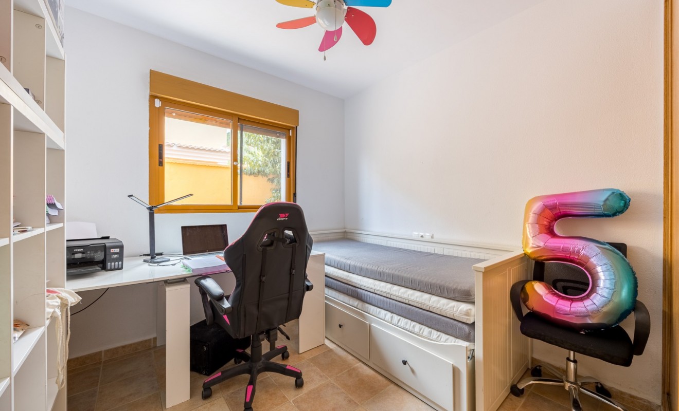 Wederverkoop - Chalet independiente - Polop