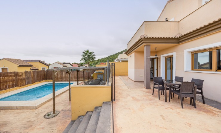 Wederverkoop - Chalet independiente - Polop