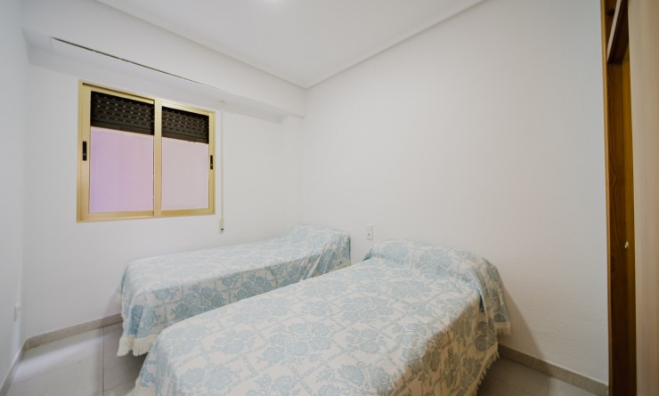 Sale - Apartamento - Torrevieja - La Mata