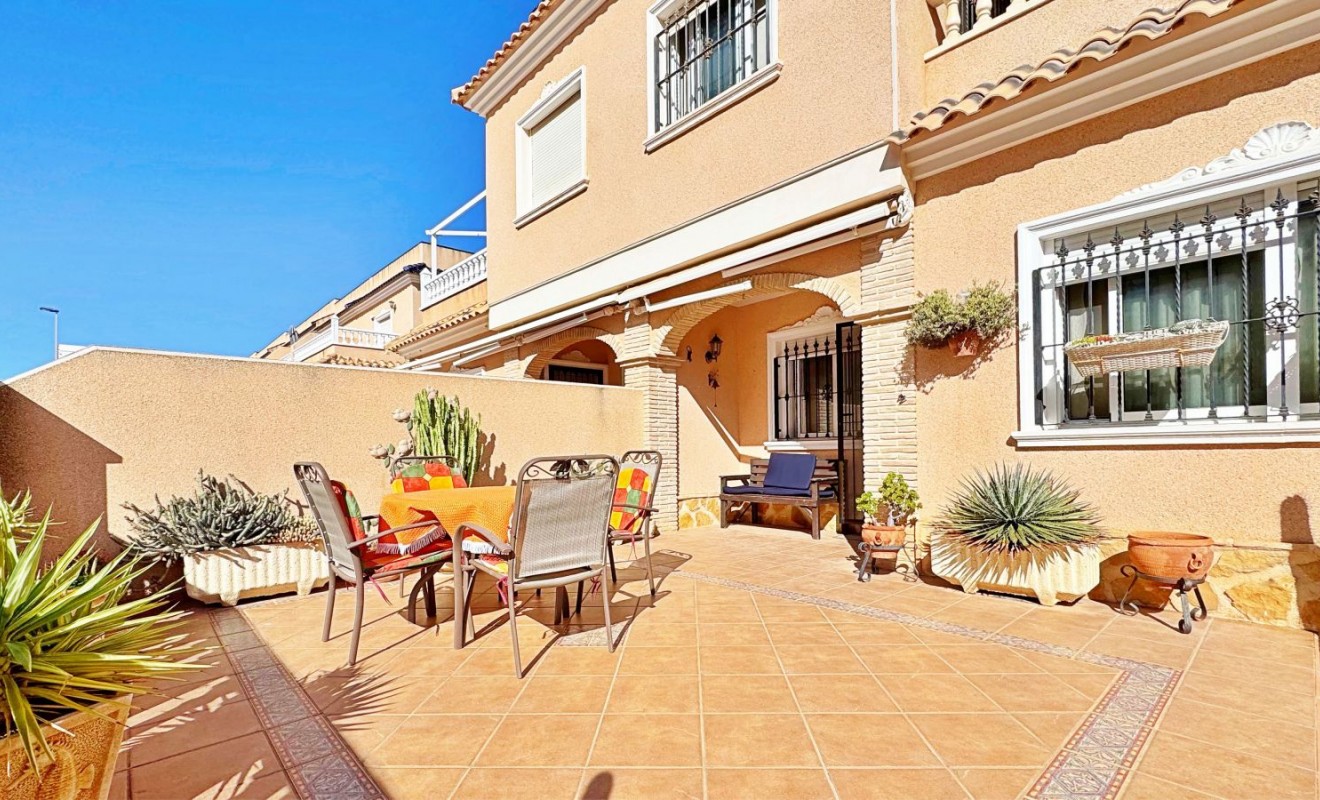 Sale - Townhouse - Orihuela Costa - Villamartín