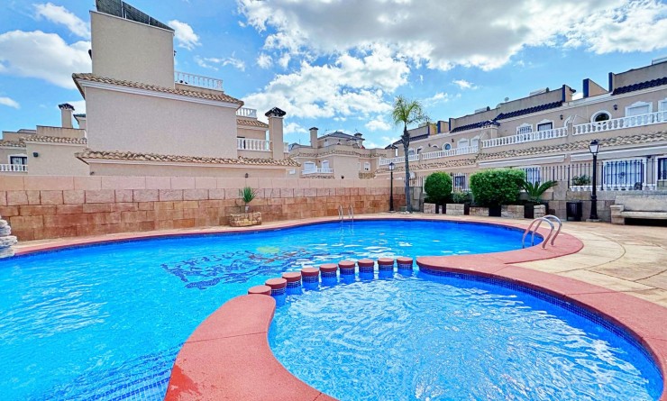 Sale - Townhouse - Orihuela Costa - Villamartín
