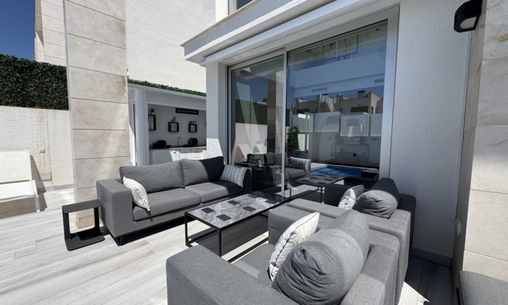 Sale - Villa - Lomas de Cabo Roig