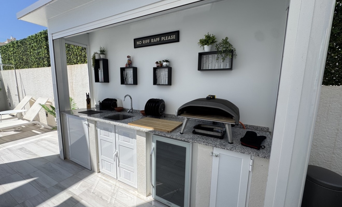 Sale - Villa - Lomas de Cabo Roig