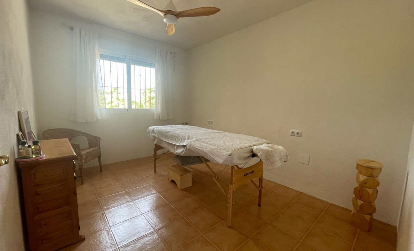 Wederverkoop - Finca / Country Property - Abanilla