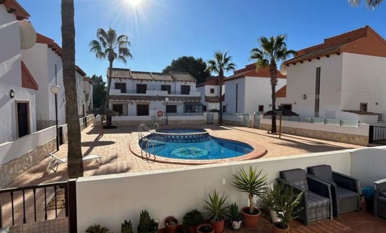 Wederverkoop - Semi-Detached - Villamartín