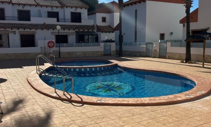 Wederverkoop - Semi-Detached - Villamartín