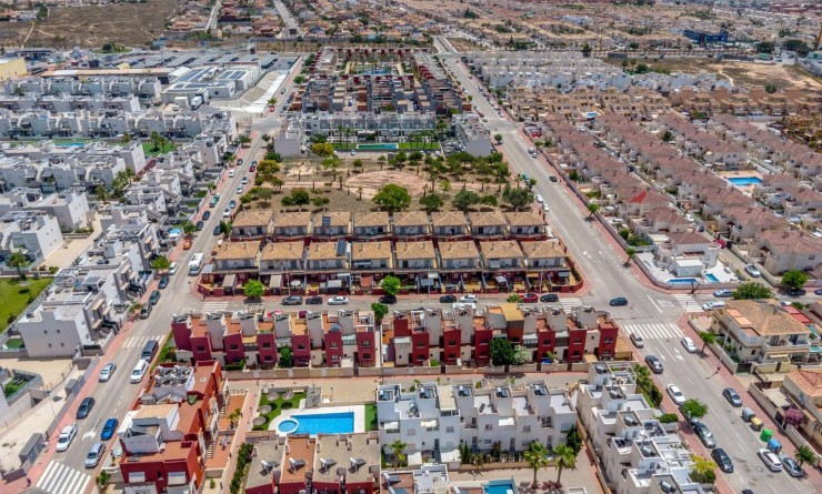 Wederverkoop - Terraced house / Townhouse - Torrevieja - Aguas Nuevas