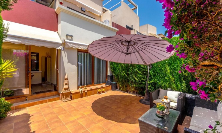 Wederverkoop - Terraced house / Townhouse - Torrevieja - Aguas Nuevas