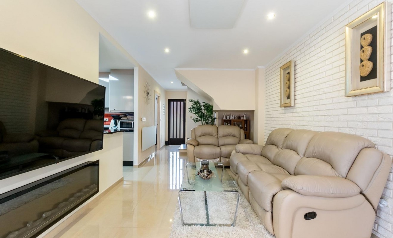 Wederverkoop - Terraced house / Townhouse - Torrevieja - Aguas Nuevas