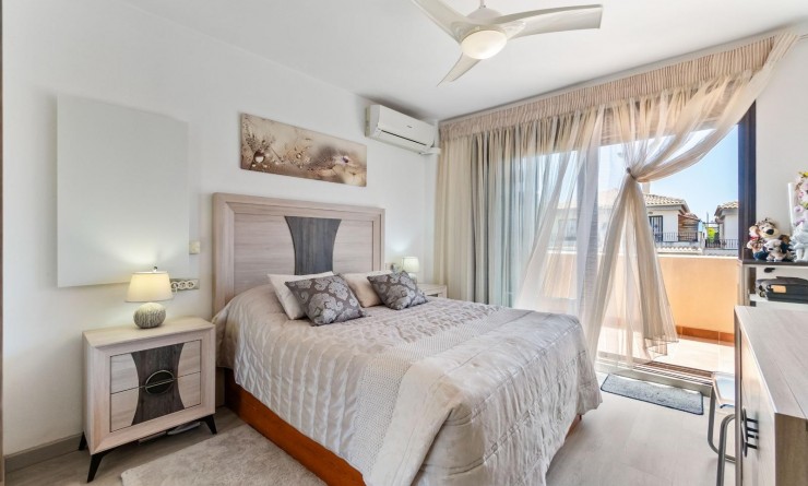 Wederverkoop - Terraced house / Townhouse - Torrevieja - Aguas Nuevas