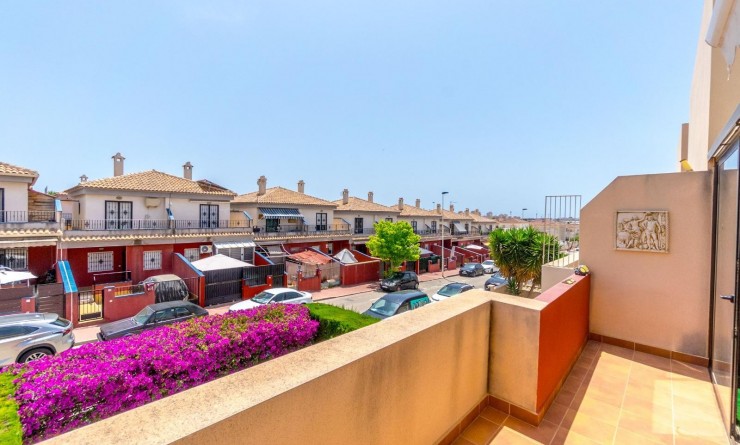 Wederverkoop - Terraced house / Townhouse - Torrevieja - Aguas Nuevas