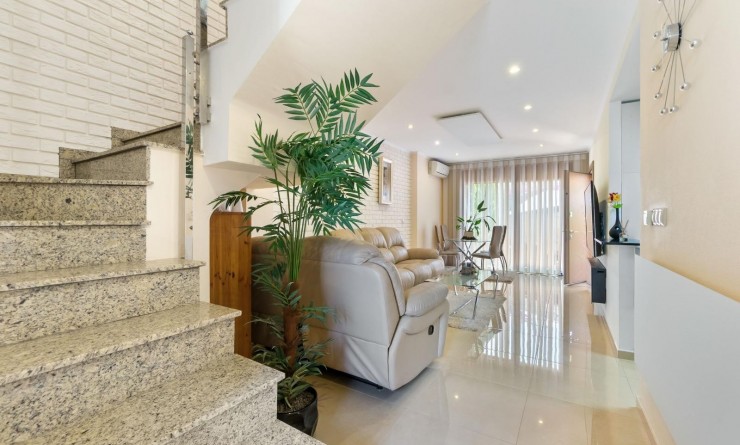Wederverkoop - Terraced house / Townhouse - Torrevieja - Aguas Nuevas