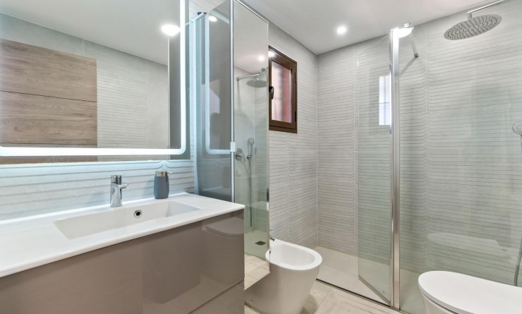 Wederverkoop - Terraced house / Townhouse - Torrevieja - Aguas Nuevas