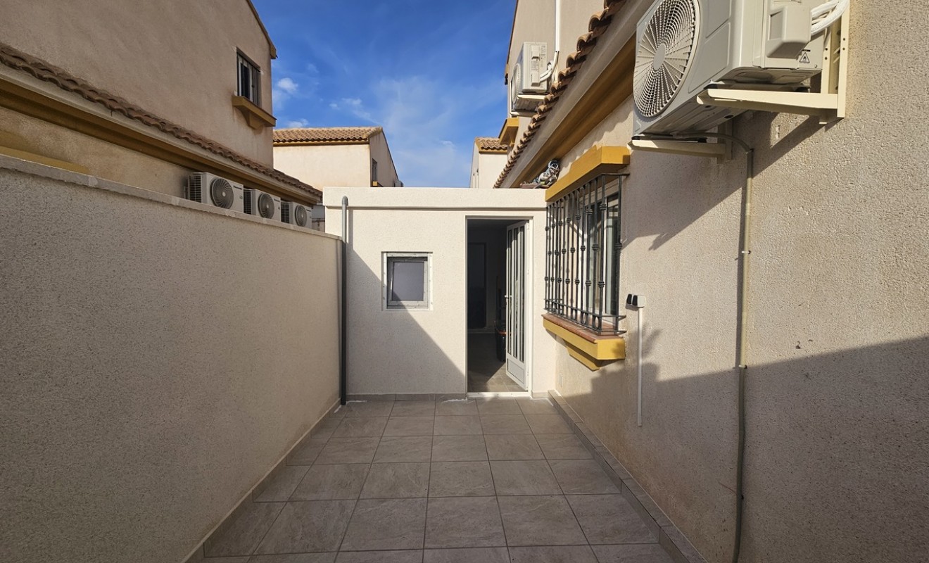 Sale - Bungalow - La Zenia