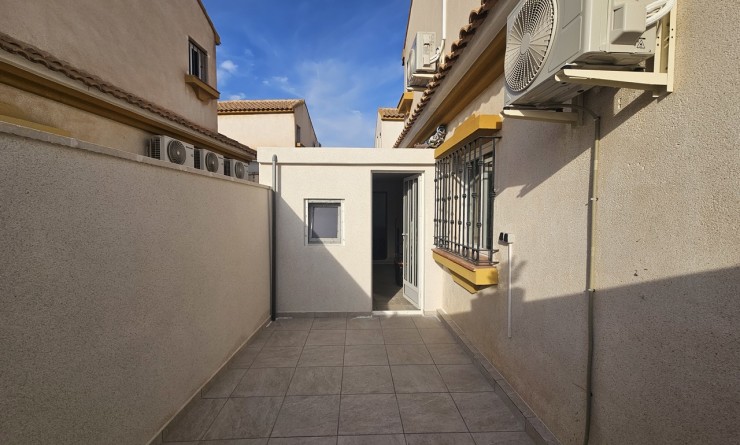 Sale - Bungalow - La Zenia