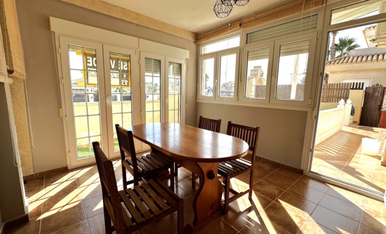 Sale - Bungalow - Orihuela - Costa Blanca Sur