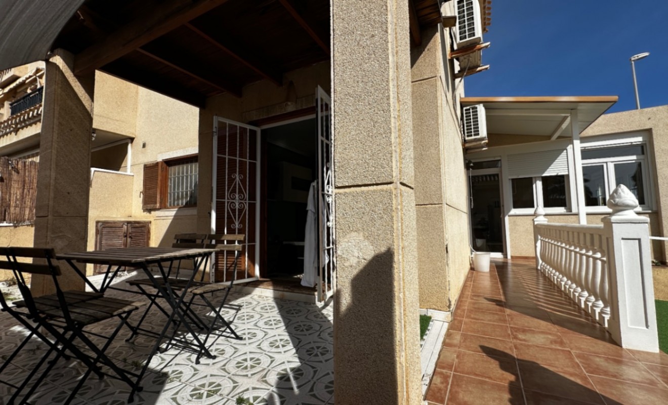 Sale - Bungalow - Orihuela - Costa Blanca Sur