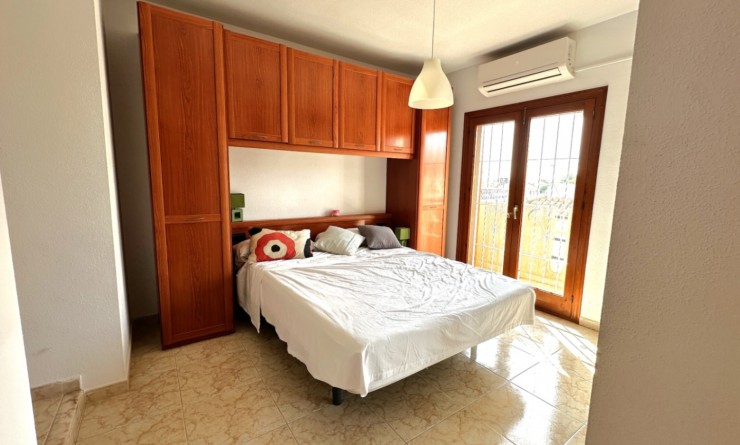 Sale - Bungalow - Orihuela - Costa Blanca Sur