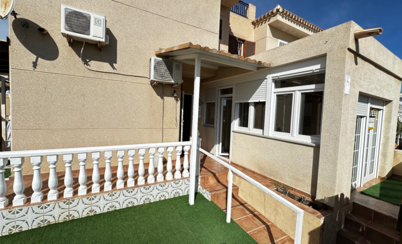 Sale - Bungalow - Orihuela - Costa Blanca Sur
