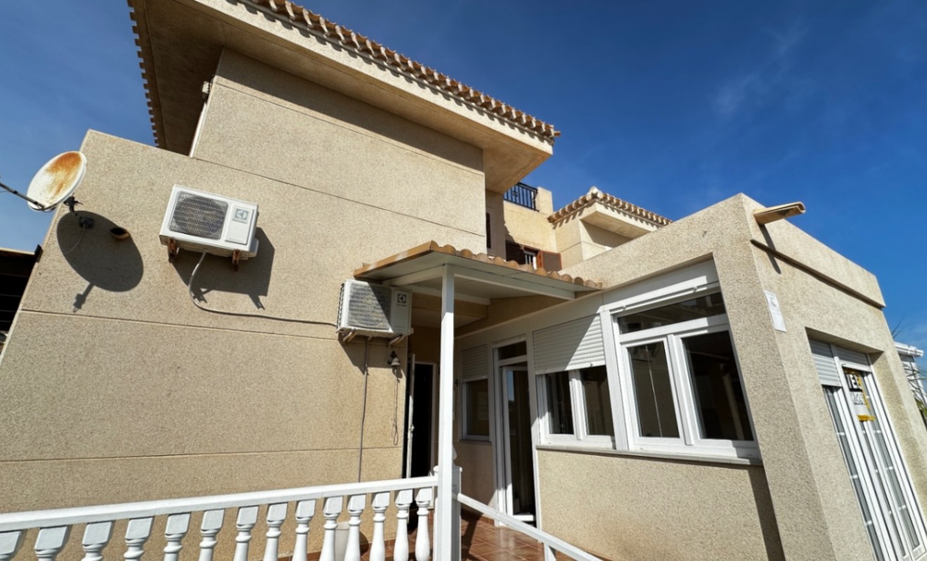 Sale - Bungalow - Orihuela - Costa Blanca Sur