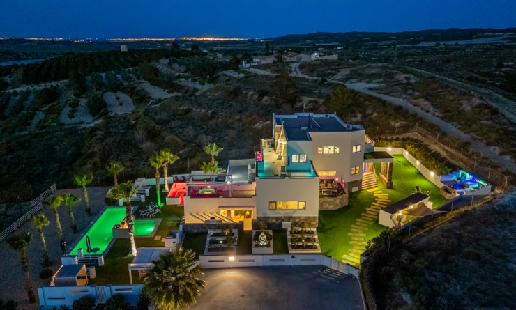 Sale - Villa - Torremendo