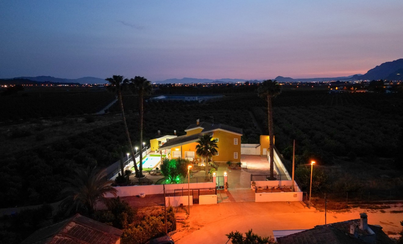 Wederverkoop - Finca - Orihuela