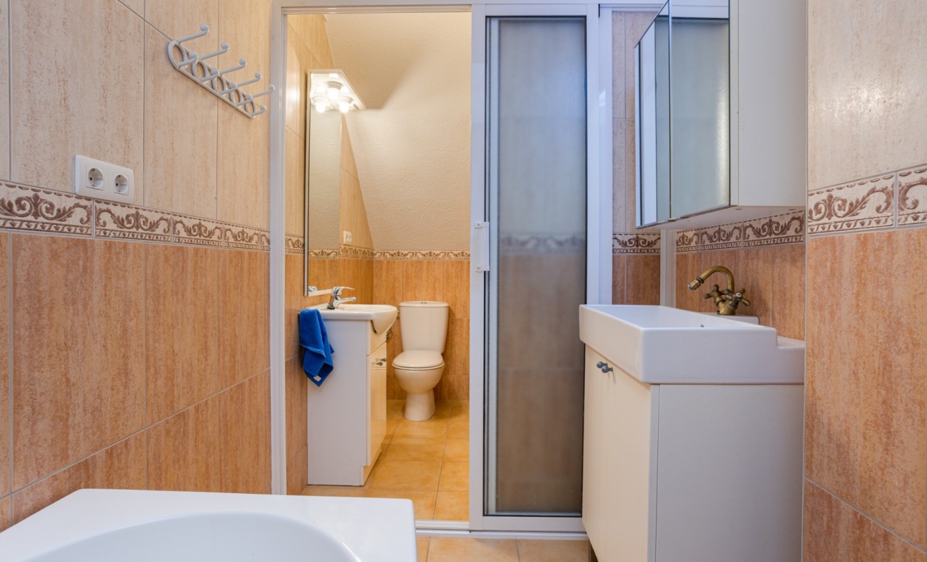 Sale - Terraced house / Townhouse - Torrevieja - La siesta