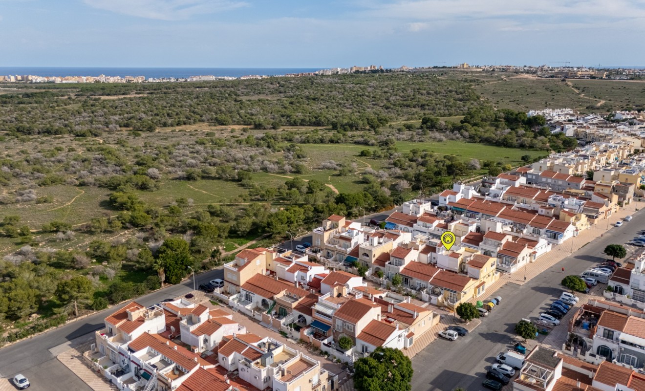 Sale - Terraced house / Townhouse - Torrevieja - La siesta