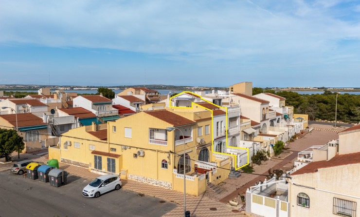 Sale - Terraced house / Townhouse - Torrevieja - La siesta