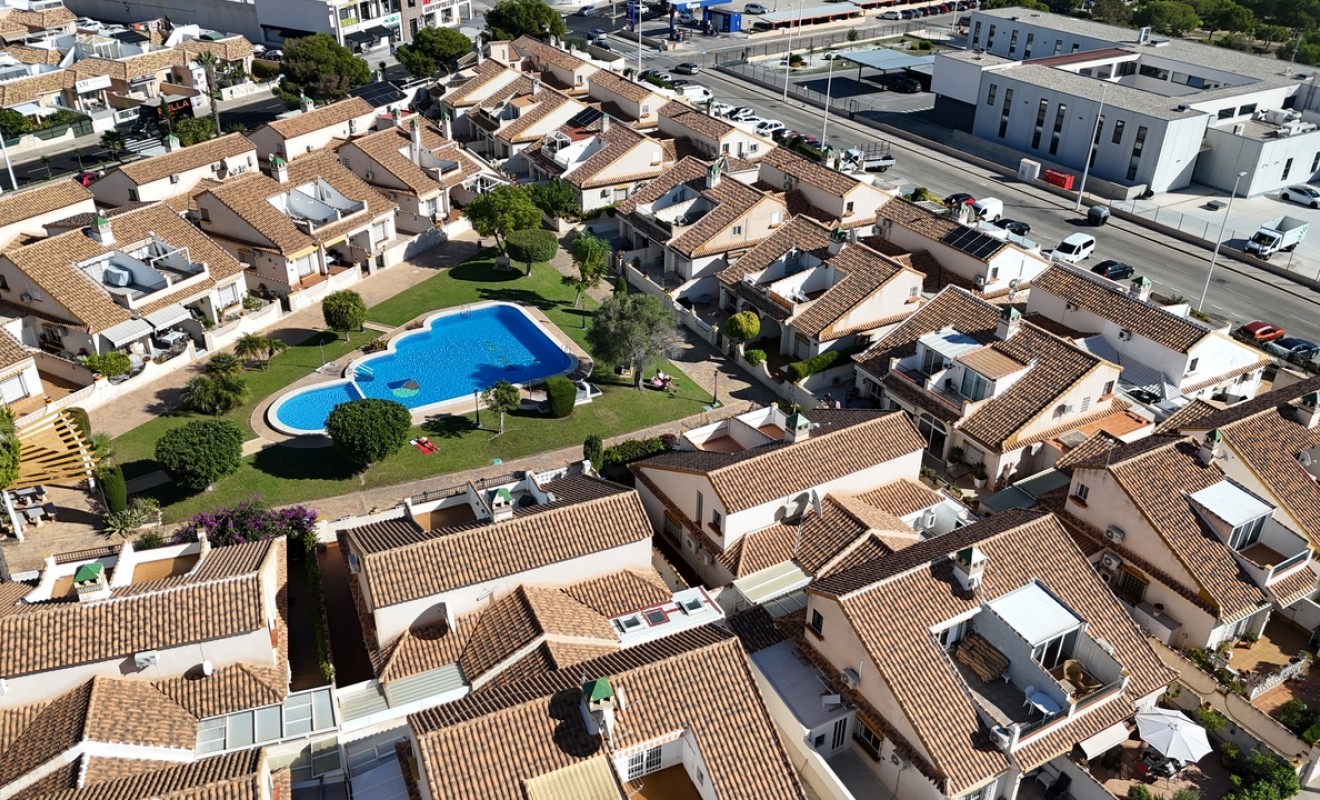Sale - Bungalow - La Zenia